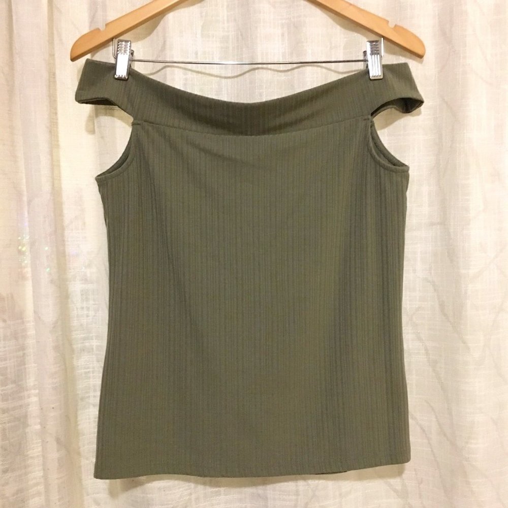 Gentle Fawn Moss Green Cold Shoulder Top Rayon Blend Size L